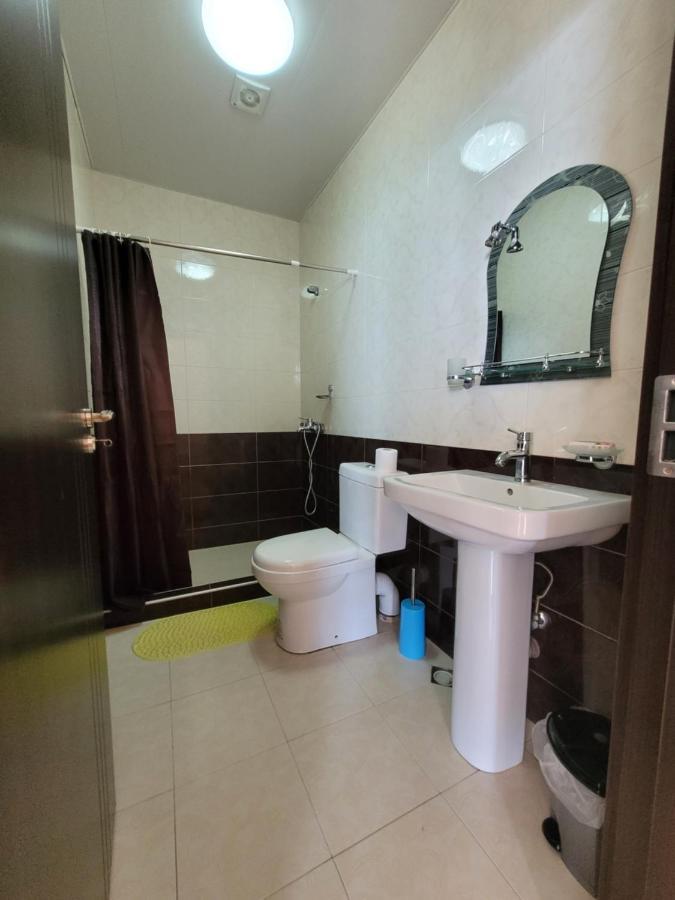 מחינג'אורי Apartments Sunset Paradise מראה חיצוני תמונה