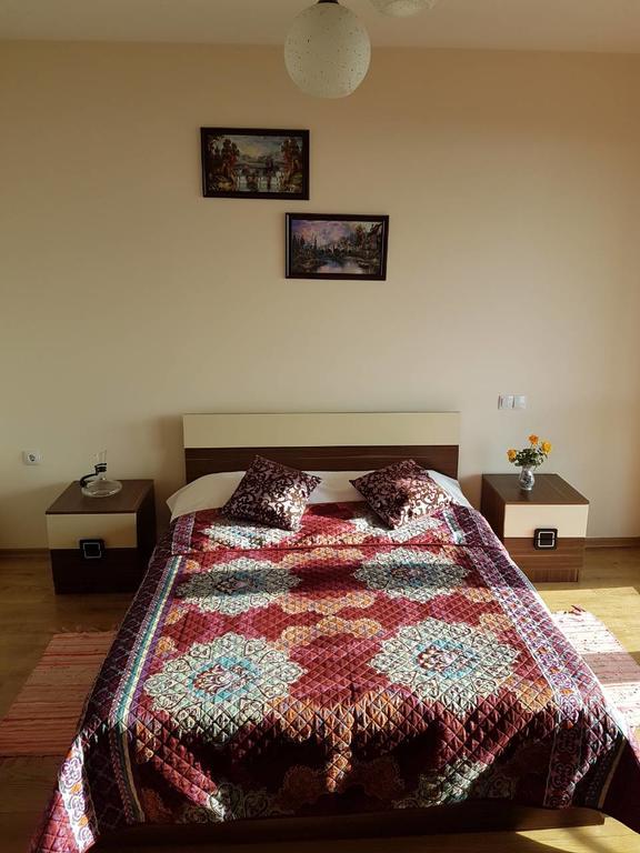 מחינג'אורי Apartments Sunset Paradise מראה חיצוני תמונה