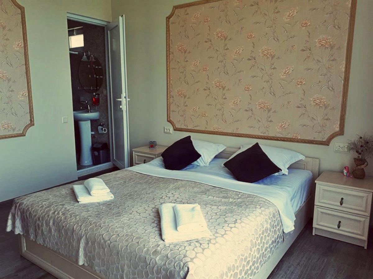 מחינג'אורי Apartments Sunset Paradise מראה חיצוני תמונה